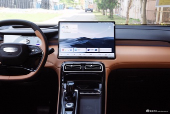 2025款博越L 第四代 1.5TD DCT 锦绣