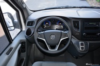 2022款图雅诺新能源 厢式运输车加长轴中顶3座79.92kWh