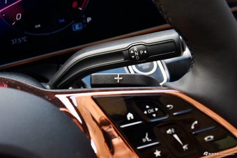 2025款维努斯 2.0T 威赫纪念版