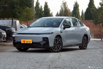 2025款零跑B01 430舒享版