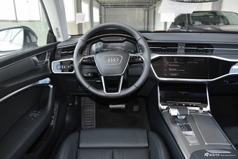 2022款奥迪A7 45 TFSI 臻选型