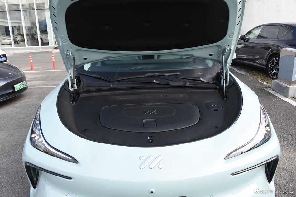 2023款智己LS6 Max超强性能版