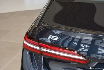 2026款宝马i5 eDrive 40L M运动套装