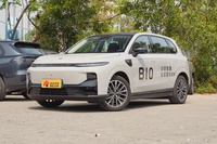 2025款零跑B10 510悦享智驾版