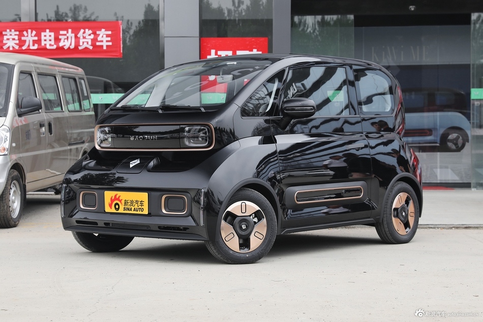 2021款宝骏KiWi EV 艺术家