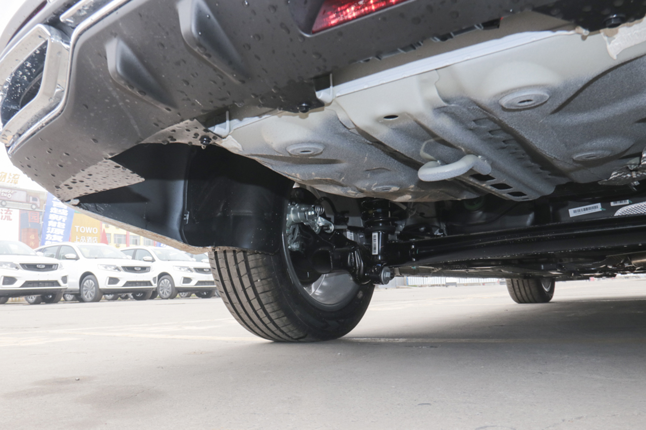 2019款吉利缤瑞1.0T手动200T手动缤驰版