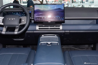 2025款方程豹钛7 190KM四驱Max版