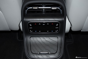 2024款奔驰E级 E 300 L 豪华型