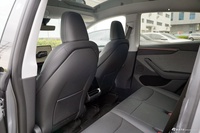 2025款Model Y 后轮驱动版