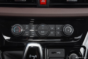 2025款瑞风M3 PHEV PLUS 2.0L 85km 智联版 9座