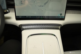 2026款小鹏X9 增程版 1602 Ultra