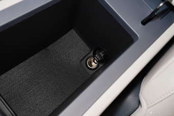 2026款天籁 鸿蒙座舱 2.0L 超舒适版