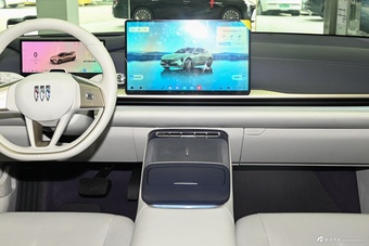 2025款至境L7 艾维亚