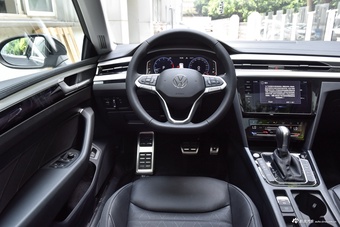 2025款一汽-大众CC 改款 猎装车 380TSI 猎心 众享款