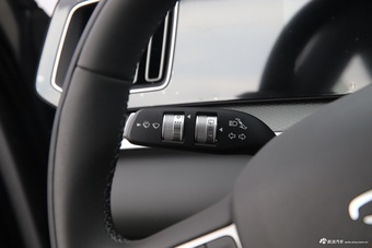 2026款宋Pro DM-i 飞驰版220KM领先型