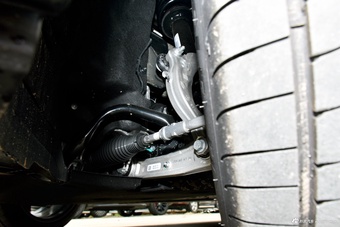 2025款奥迪A6L 改款 45 TFSI quattro 臻选动感型