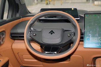 2025款昊铂HL 700 Ultra六座四驱激光雷达版