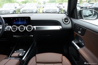 2024款奔驰GLB 220 4MATIC
