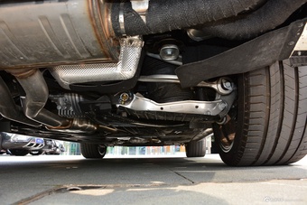 2022款迈莎锐添越 4.0T V8