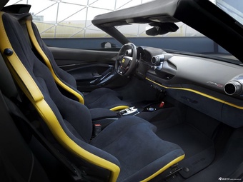 2024款法拉利SP-8 官图