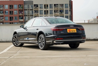 2025款奥迪A8L 45 TFSI quattro 豪华型