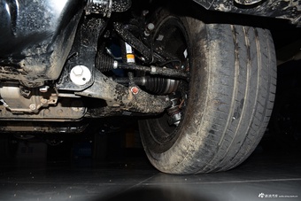 2026款长城炮 2.4T商用炮自动柴油四驱精英型长箱