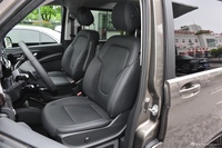 2018款奔驰V级 V 260 领航版国VI