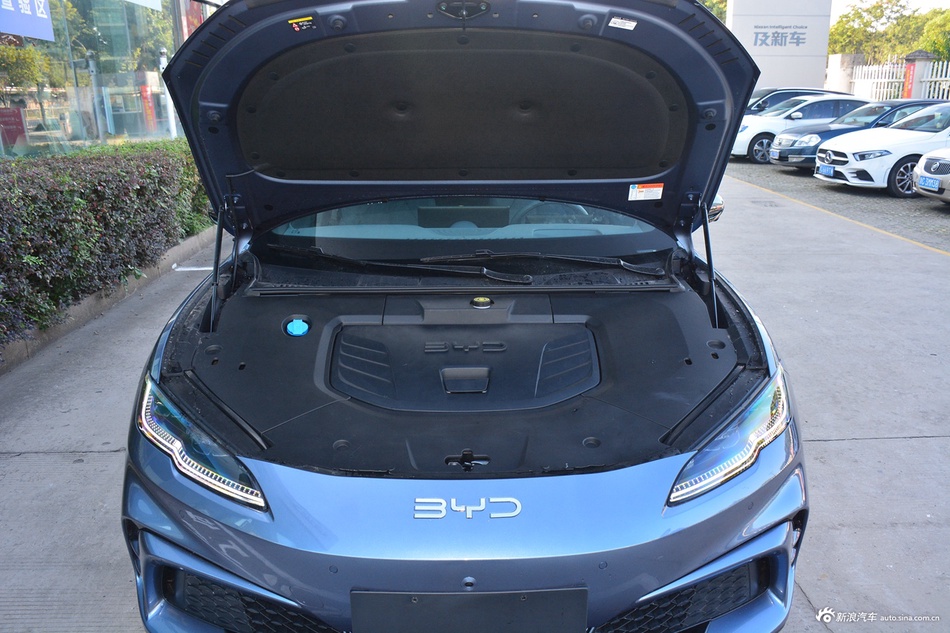 2025款海豹06GT 550四驱热浪版