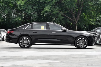 2024款奔驰E级 改款 E 300 L 时尚运动型