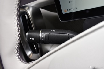 2025款零跑B01 550激光雷达版