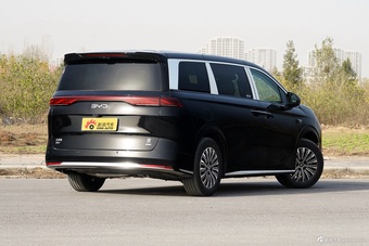 2026款比亚迪夏 DM-i 1.5T 218KM 卓越型