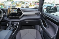 2023款皇冠陆放 2.5L HEV四驱精英版