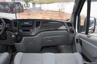 2023款图雅诺康明斯2.8T手动吉象多功能长轴超高顶后双胎7/9座