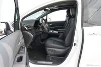 2026款格瑞维亚 2.5L混动 尊贵PLUS版