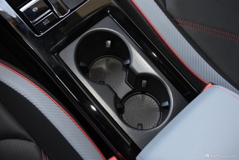 2025款凌渡L 280TSI DSG炫辣版