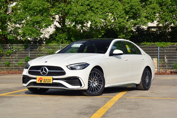 每次亮相都是焦点，奔驰C级全国最高直降3.83万