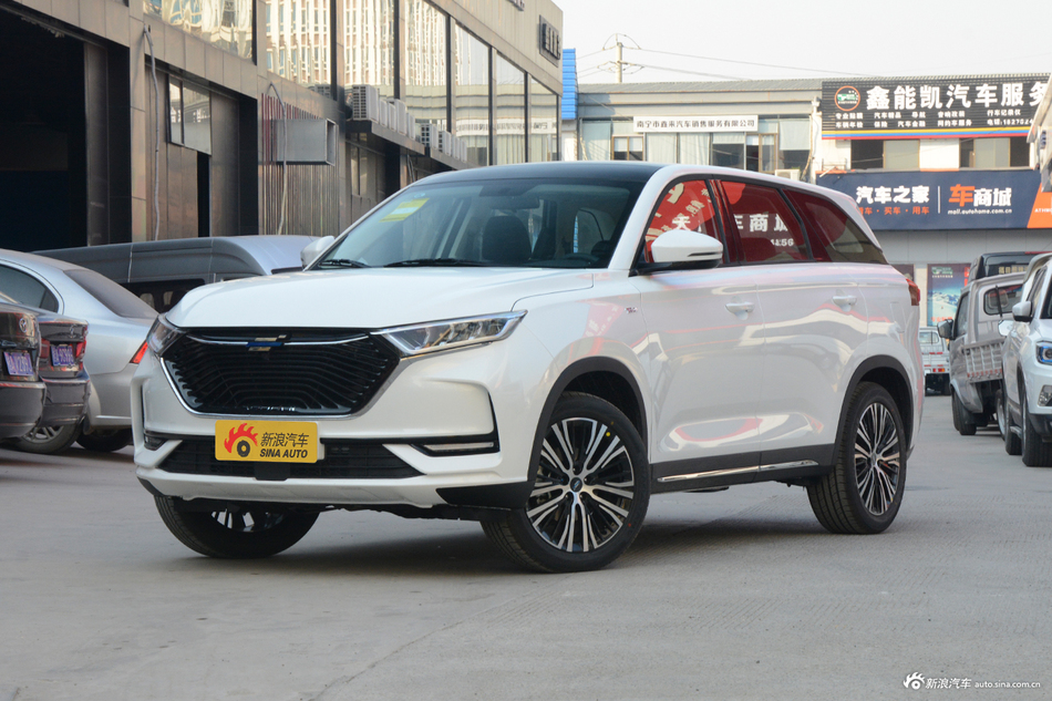 长安欧尚X7促销中，最高直降0.40万，新车全国7.40万起！