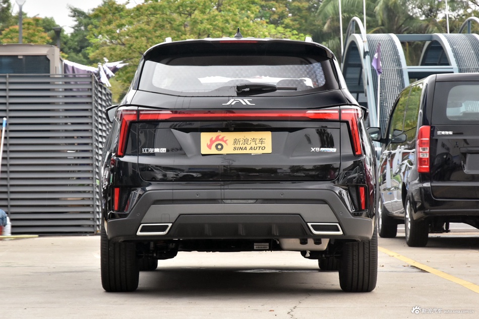 确认过眼神，遇上对的车，江淮汽车江淮X8 E家全国9.85万起