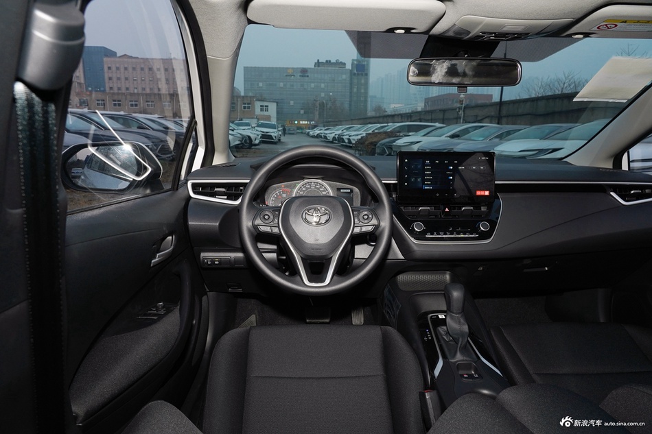 全系价格低至7.70万起，最大折扣6.6折，丰田卡罗拉问你敢答应吗？