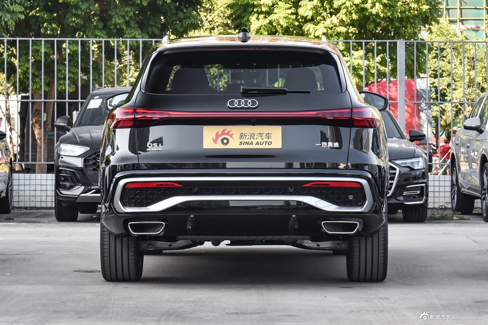 还在纠结买啥车？不如看看奥迪Q5L，全国最高直降12.67万